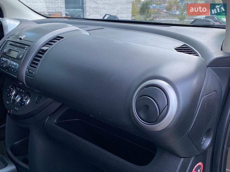 Хэтчбек Nissan Note 2007 в Ровно