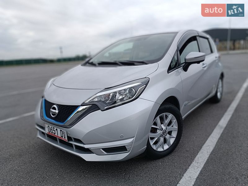 Хэтчбек Nissan Note 2020 в Днепре фото Хэтчбек Nissan Note 2020 в Днепре