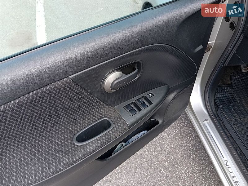 Хетчбек Nissan Note 2006 в Полтаві