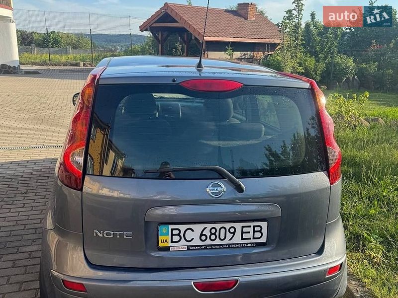 2011 Nissan Note, VIN SJNFAAE11U2146965:plate — фото 1 (autoria)