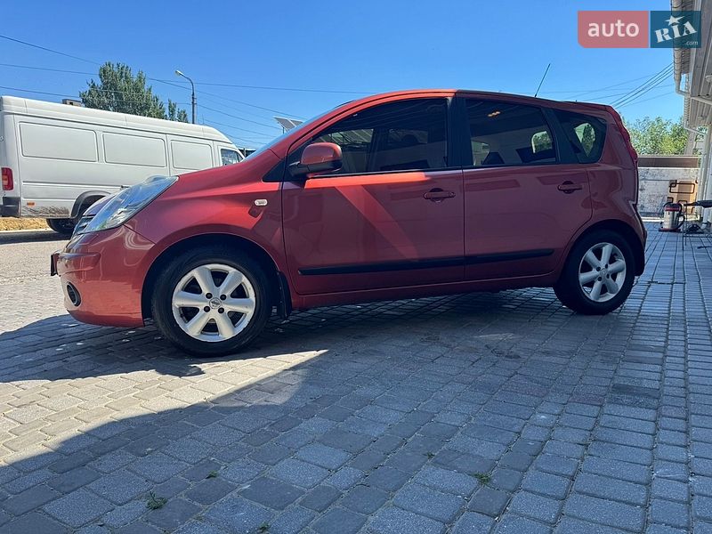 2007 Nissan Note, VIN SJNFAAE11U1242717:plate — фото 1 (autoria)