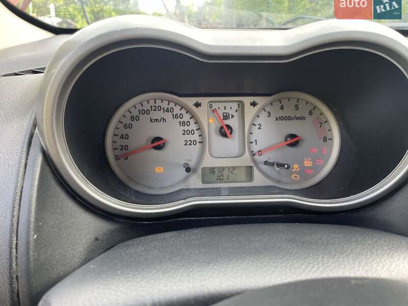 Хэтчбек Nissan Note 2007 в Миргороде