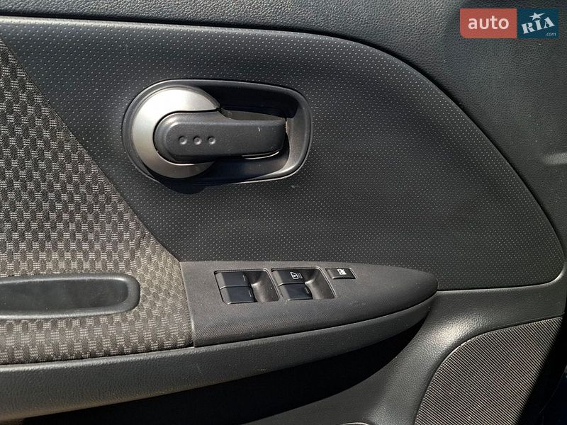 Хэтчбек Nissan Note 2007 в Виннице