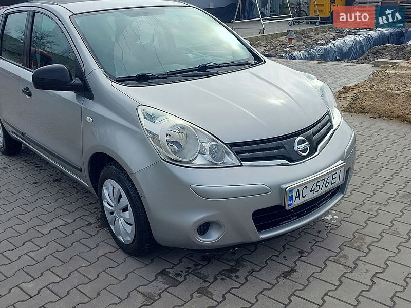 2010 Nissan Note, VIN SJNFAAE11U2027547:plate — фото 1 (autoria)