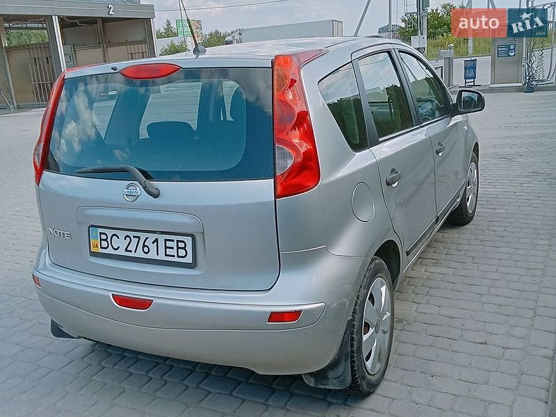 Хэтчбек Nissan Note 2008 в Львове