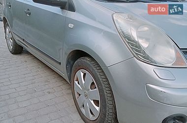 Хэтчбек Nissan Note 2008 в Львове