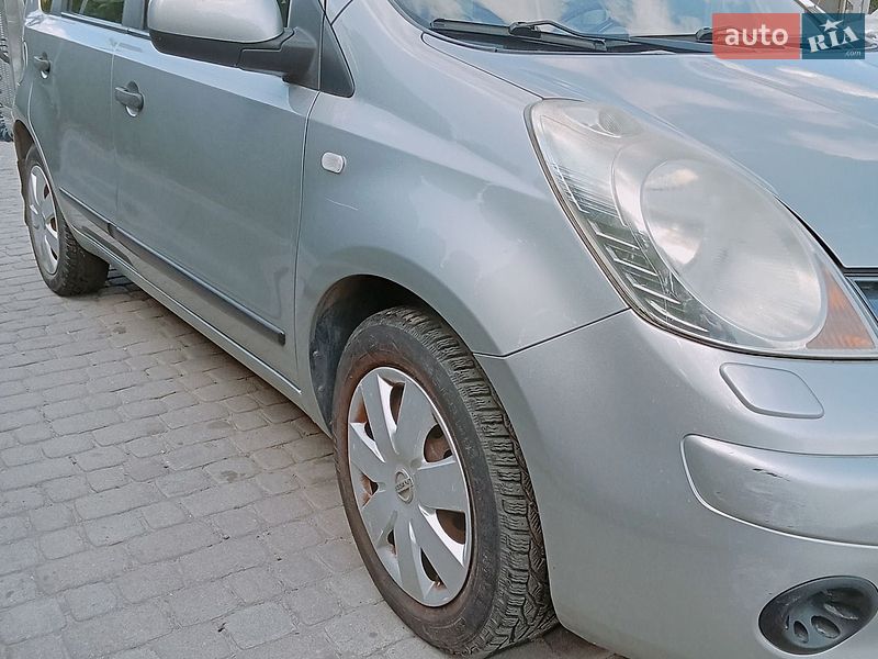 Хэтчбек Nissan Note 2008 в Львове