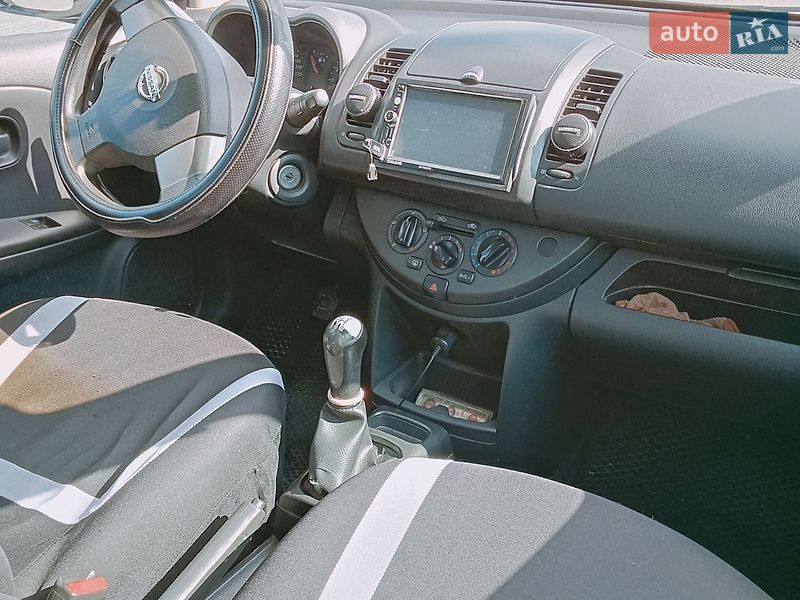 Хэтчбек Nissan Note 2008 в Львове
