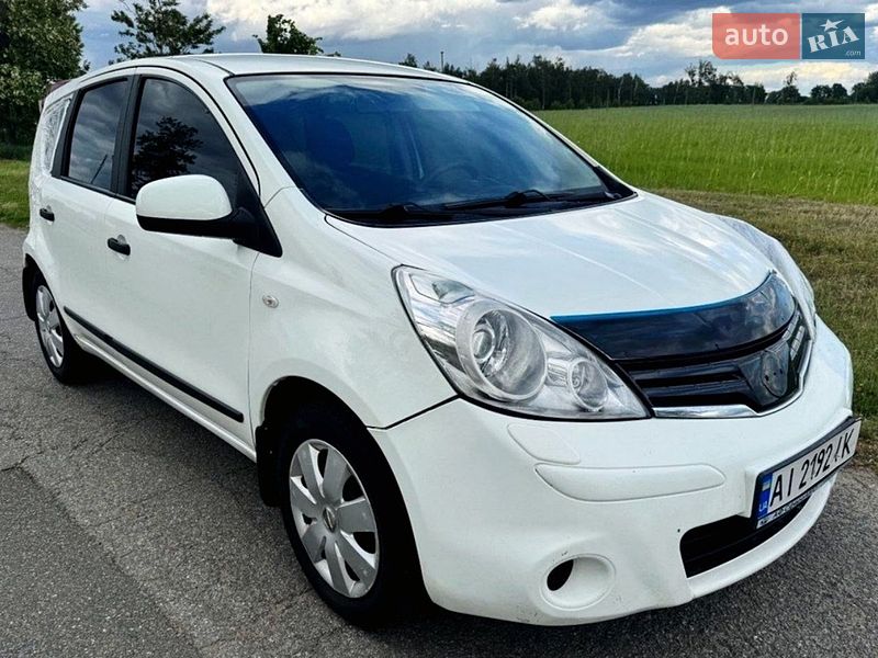 Хэтчбек Nissan Note 2012 в Киеве