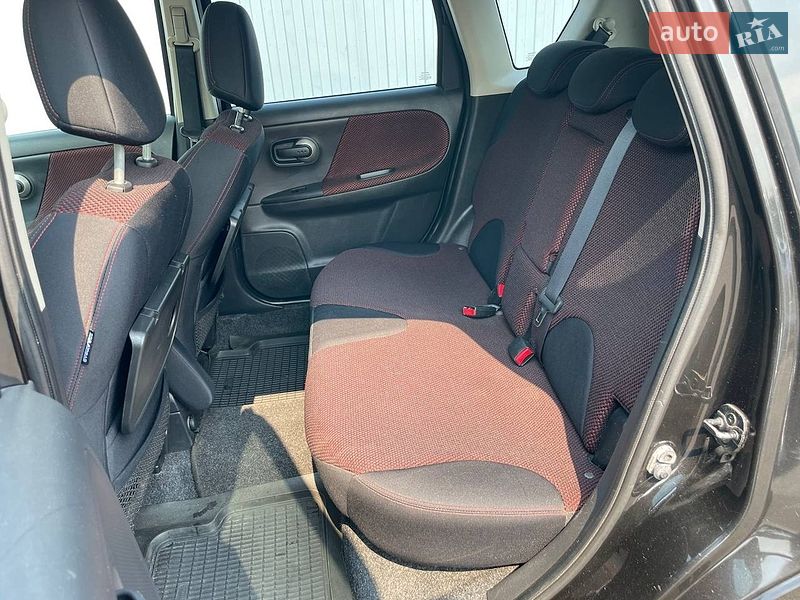 Хэтчбек Nissan Note 2008 в Киеве