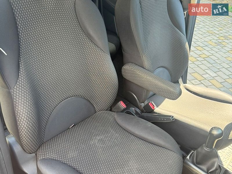 Хетчбек Nissan Note 2006 в Харкові фото 8 Хетчбек Nissan Note 2006 в Харкові