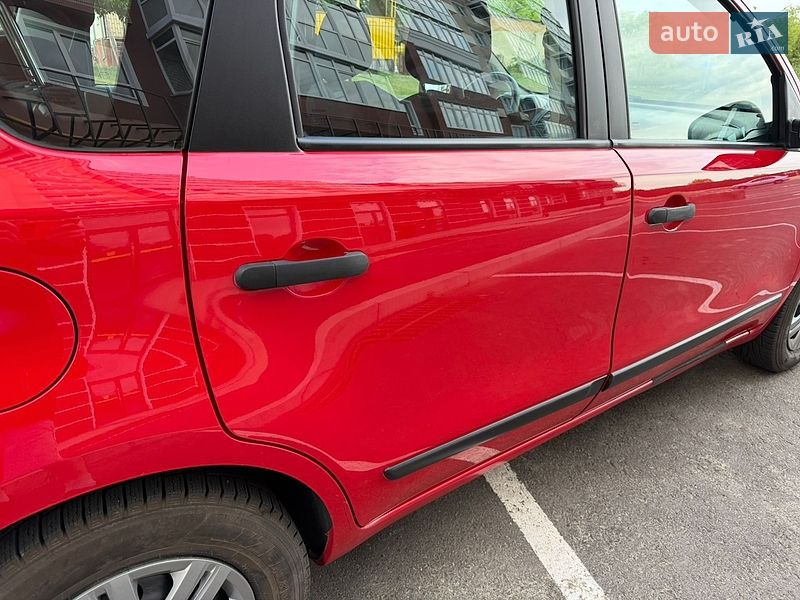 Хетчбек Nissan Note 2007 в Умані