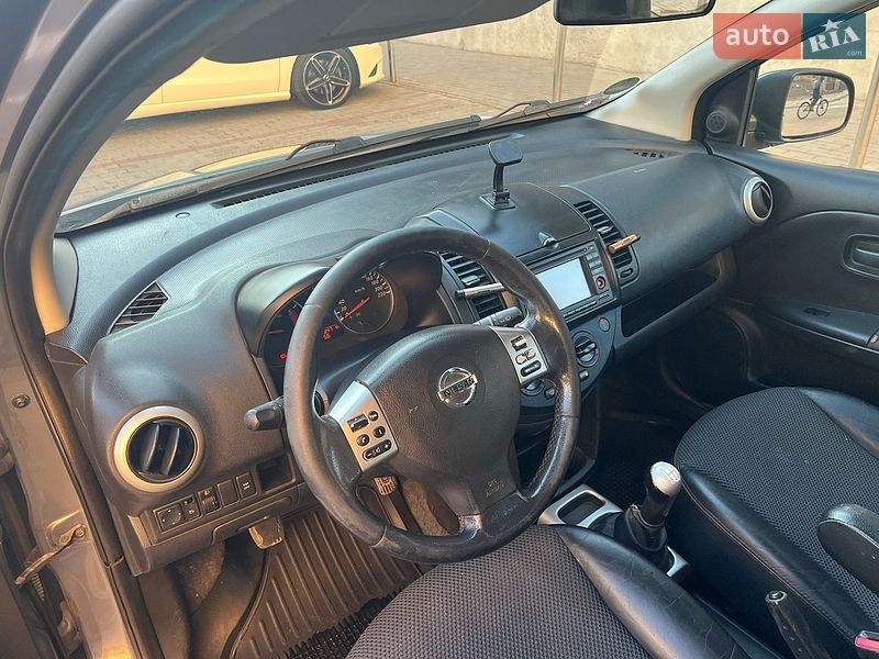 Хетчбек Nissan Note 2010 в Вишневому
