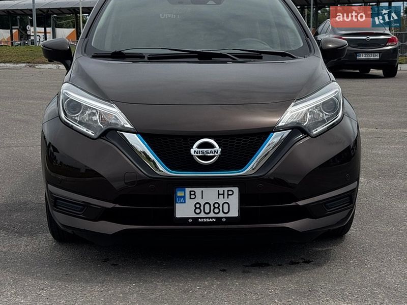 Хэтчбек Nissan Note 2020 в Кременчуге фото Хэтчбек Nissan Note 2020 в Кременчуге