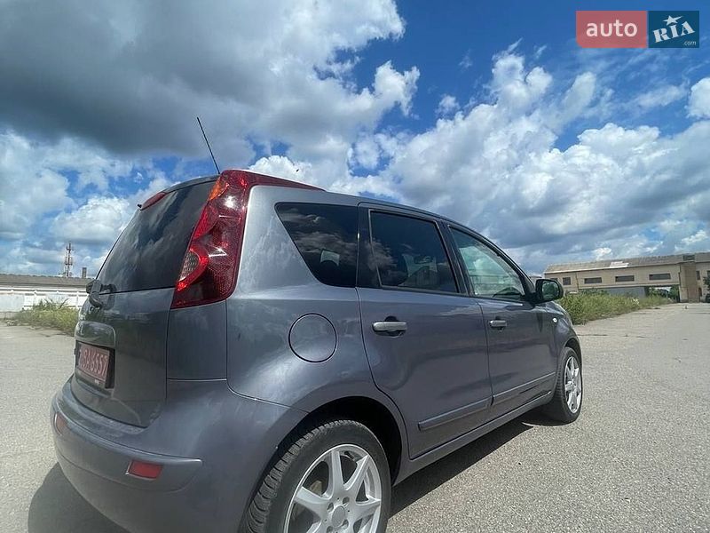 Хетчбек Nissan Note 2011 в Кропивницькому фото 8 Хетчбек Nissan Note 2011 в Кропивницькому