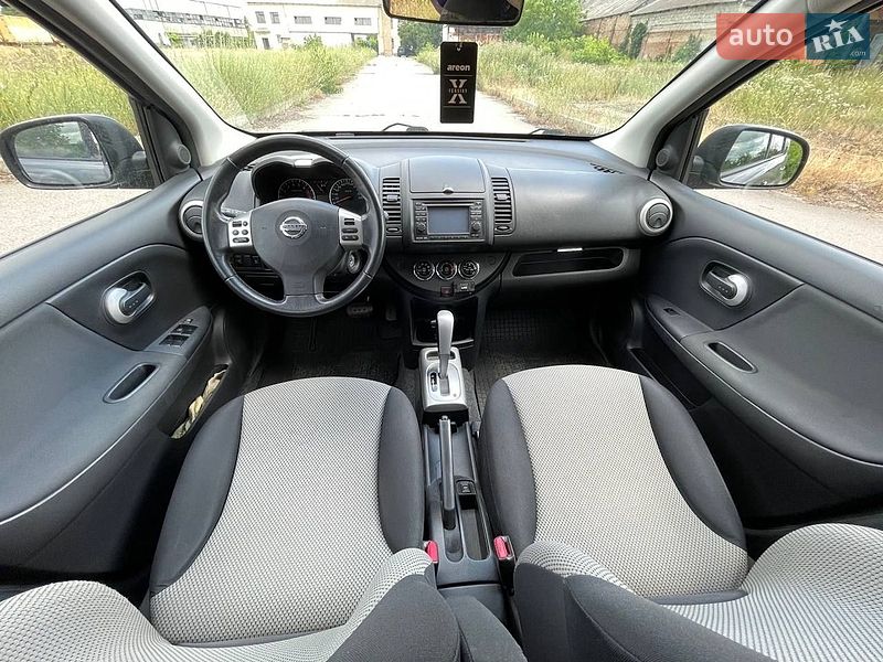 Хэтчбек Nissan Note 2011 в Кропивницком