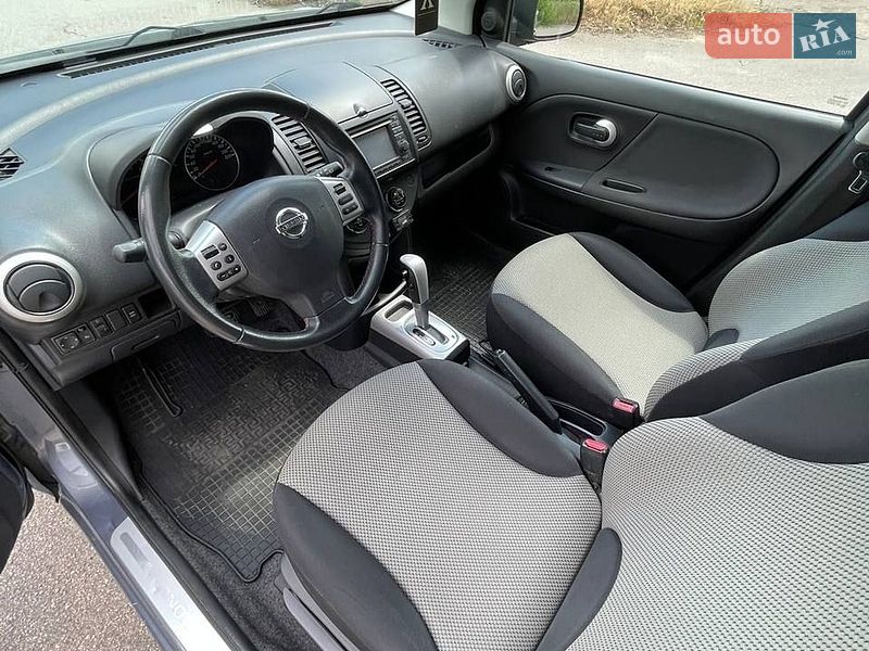 Хетчбек Nissan Note 2011 в Кропивницькому фото 15 Хетчбек Nissan Note 2011 в Кропивницькому