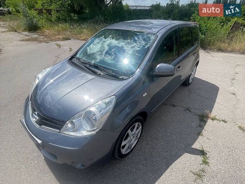 Хетчбек Nissan Note 2011 в Кропивницькому фото 3 Хетчбек Nissan Note 2011 в Кропивницькому