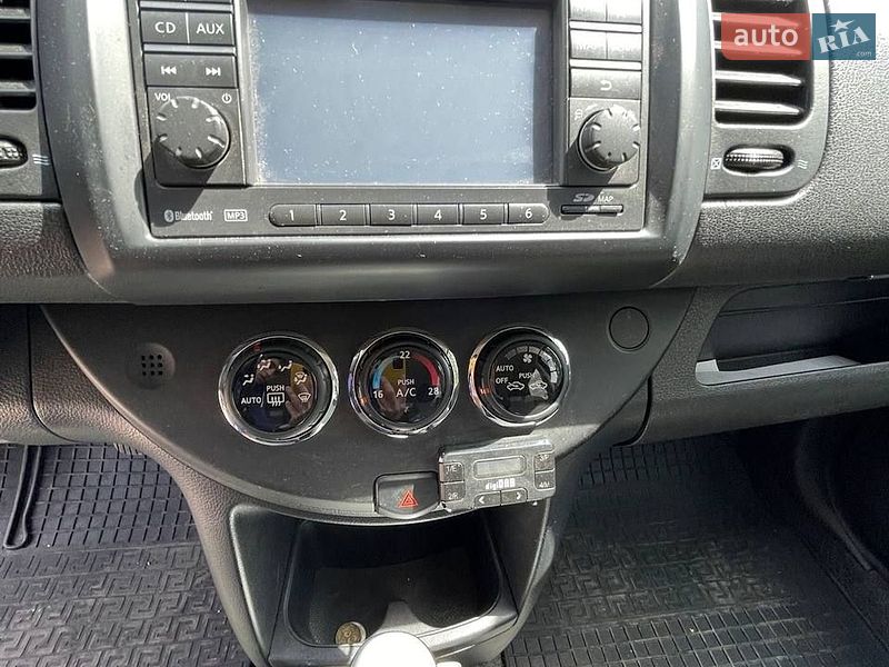 Хетчбек Nissan Note 2011 в Кропивницькому фото 25 Хетчбек Nissan Note 2011 в Кропивницькому