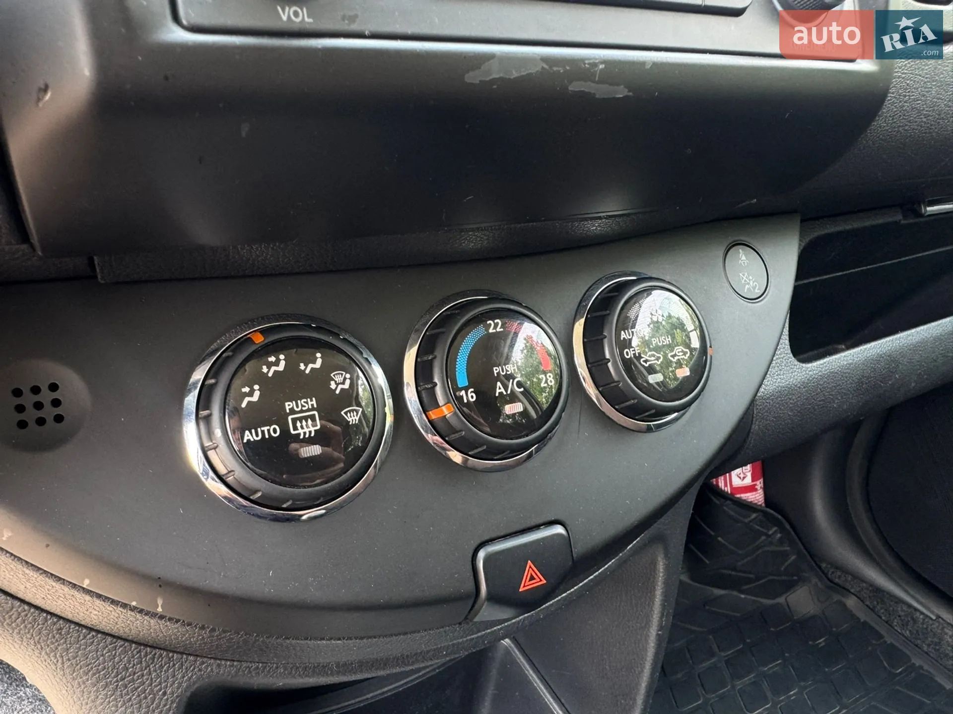 2011 Nissan Note - мініатюра 26