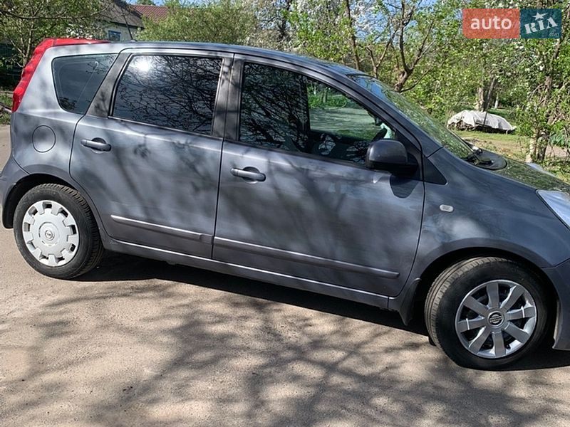 Хетчбек Nissan Note 2008 в Корсунь-Шевченківському