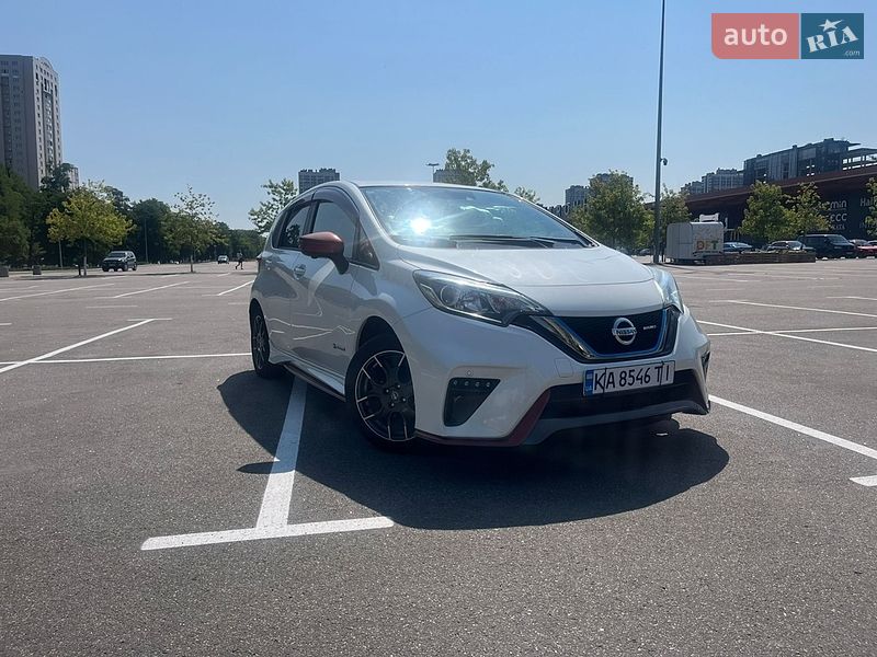 Хэтчбек Nissan Note 2017 в Киеве