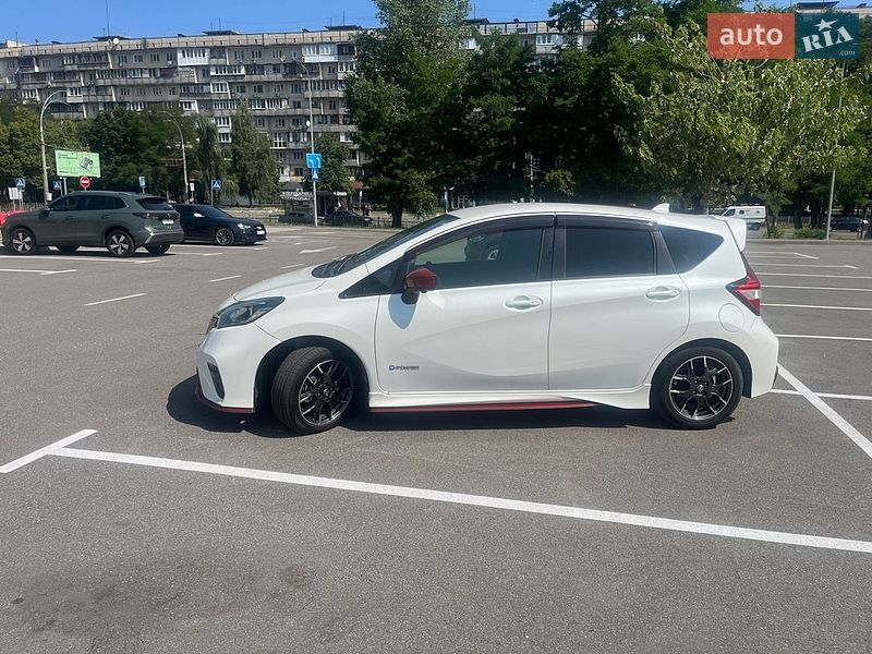 Хэтчбек Nissan Note 2017 в Киеве