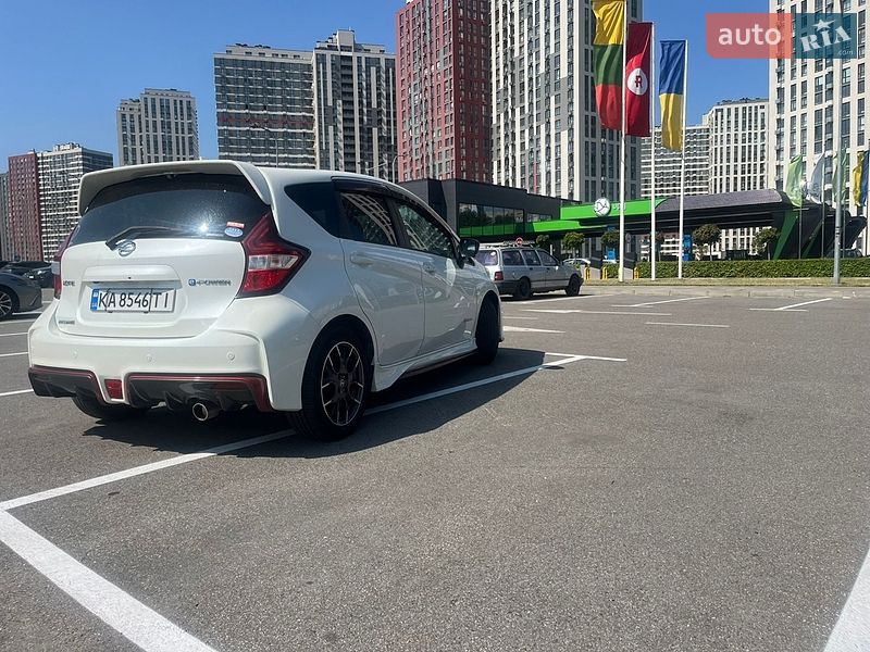 Хэтчбек Nissan Note 2017 в Киеве