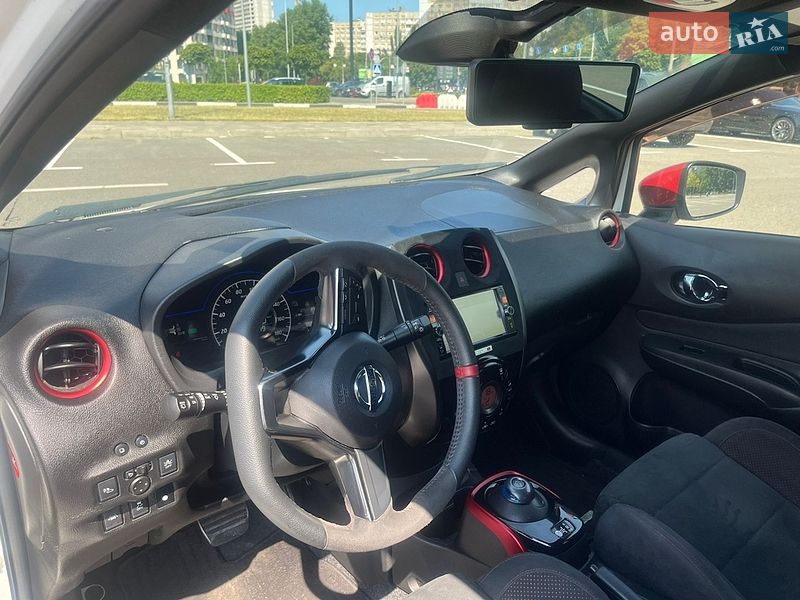 Хэтчбек Nissan Note 2017 в Киеве