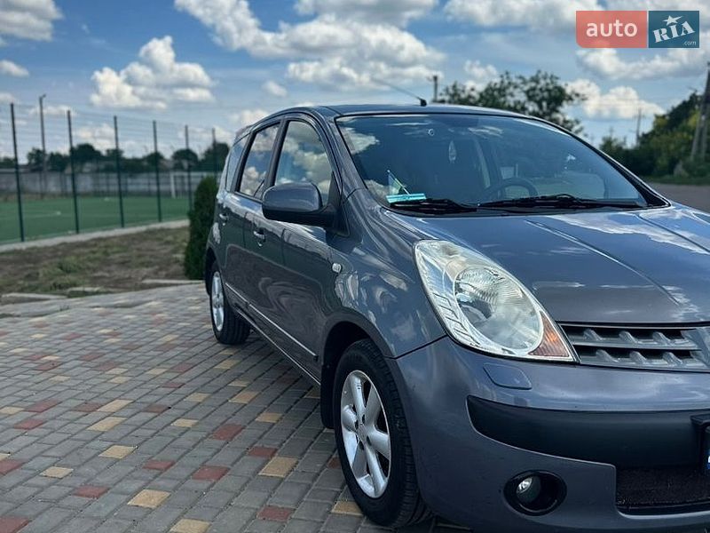 Хетчбек Nissan Note 2007 в Кілії