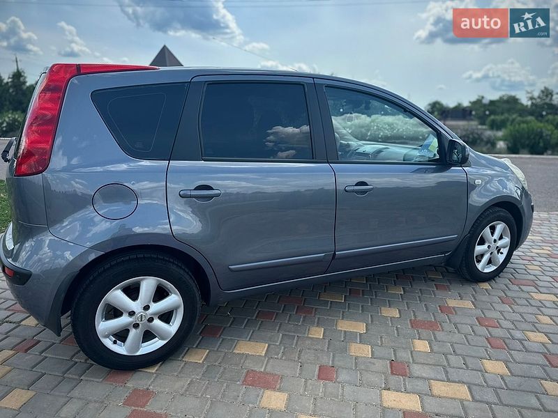 Хетчбек Nissan Note 2007 в Кілії