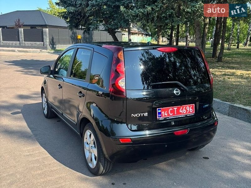 Хэтчбек Nissan Note 2010 в Житомире