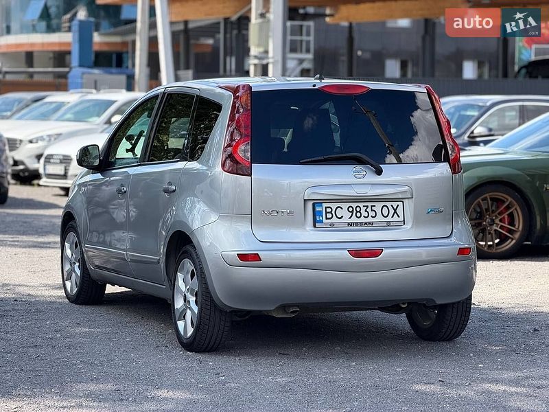 Хетчбек Nissan Note 2011 в Львові