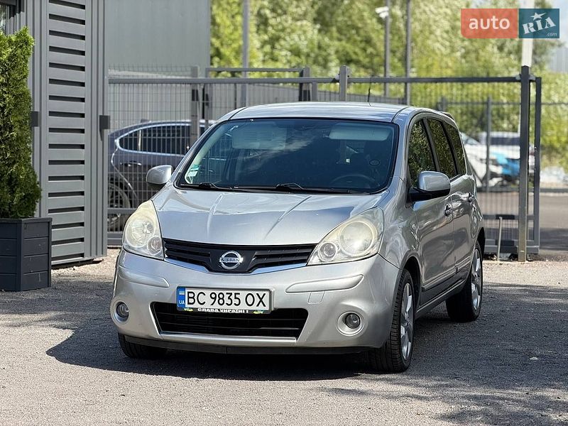Хетчбек Nissan Note 2011 в Львові