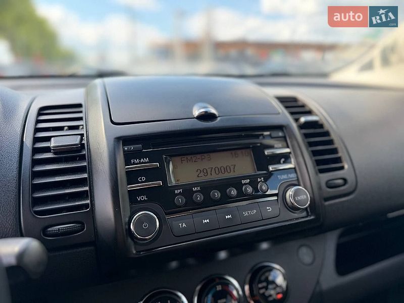 Хетчбек Nissan Note 2011 в Львові