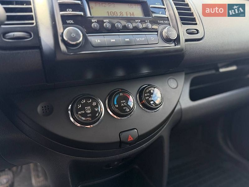 Хетчбек Nissan Note 2011 в Львові