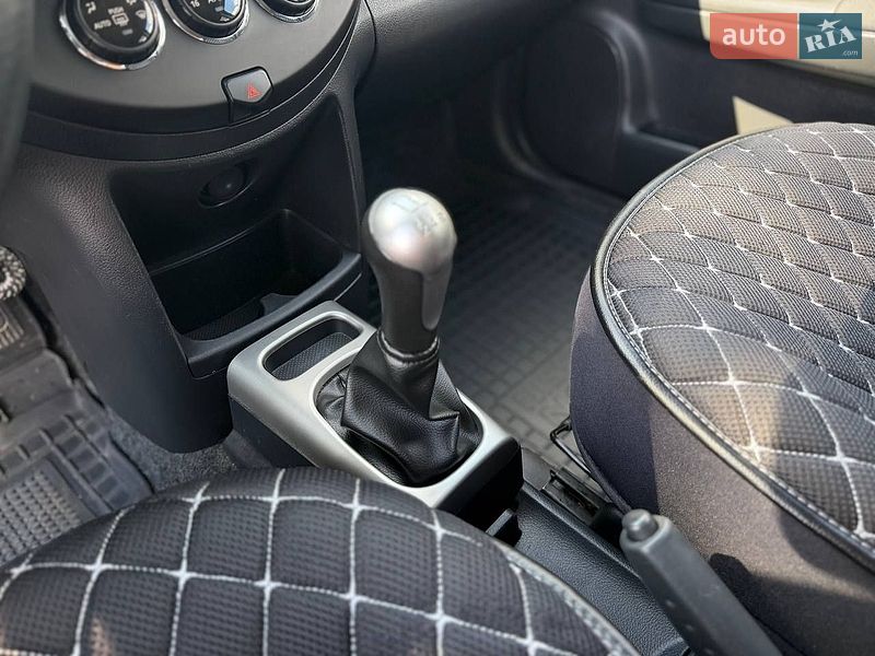 Хетчбек Nissan Note 2011 в Львові
