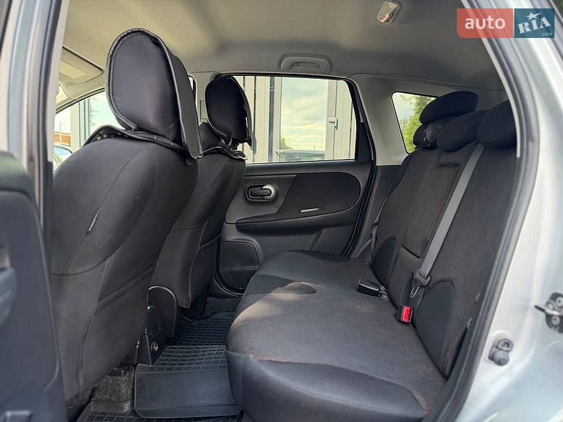 Хетчбек Nissan Note 2011 в Львові