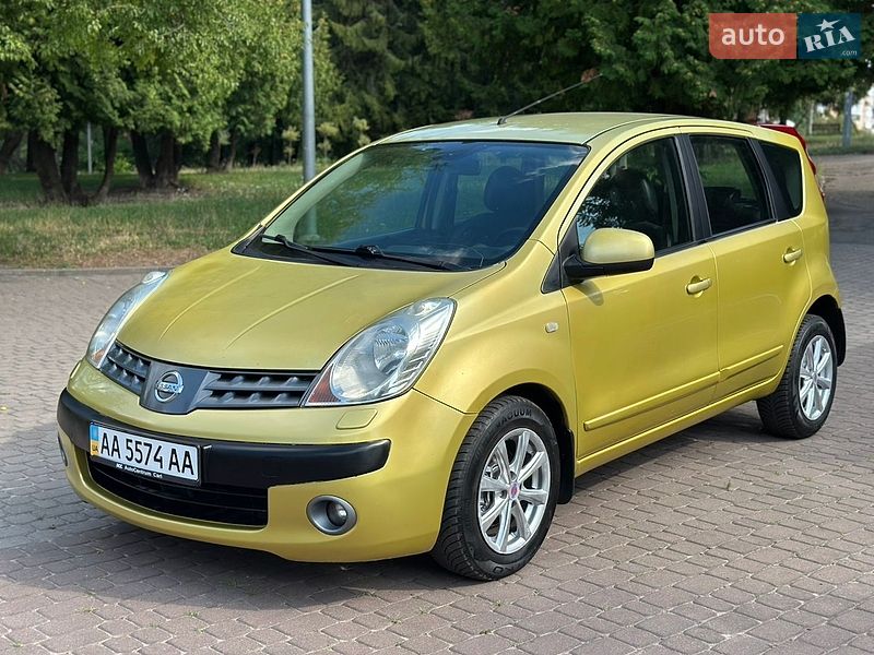 Хэтчбек Nissan Note 2007 в Ровно