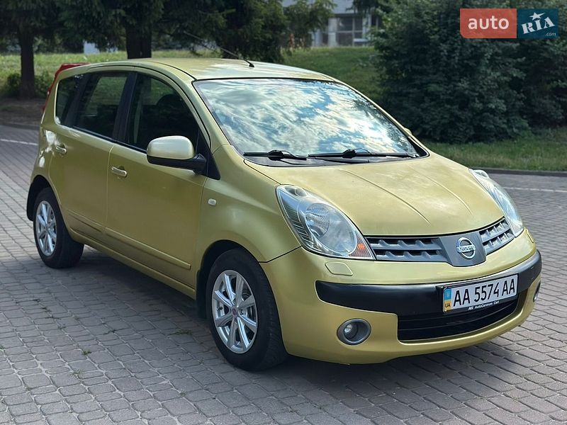 Хэтчбек Nissan Note 2007 в Ровно