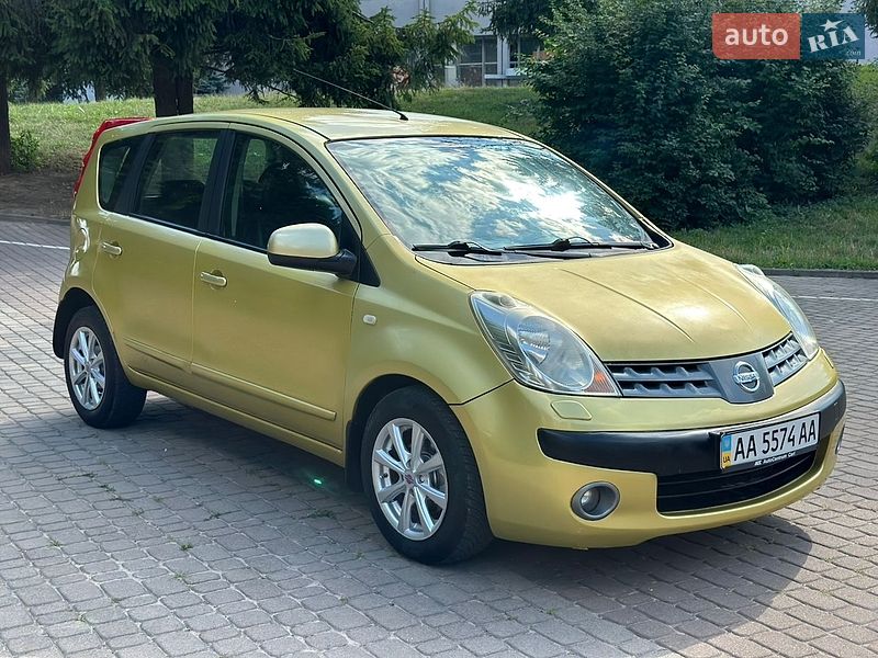 Хэтчбек Nissan Note 2007 в Ровно
