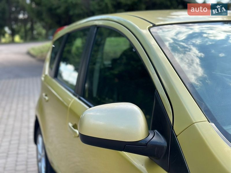 Хэтчбек Nissan Note 2007 в Ровно
