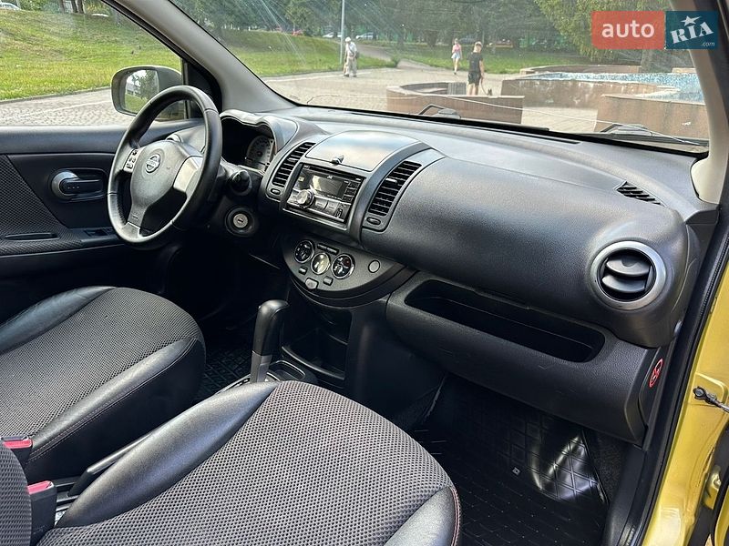 Хэтчбек Nissan Note 2007 в Ровно