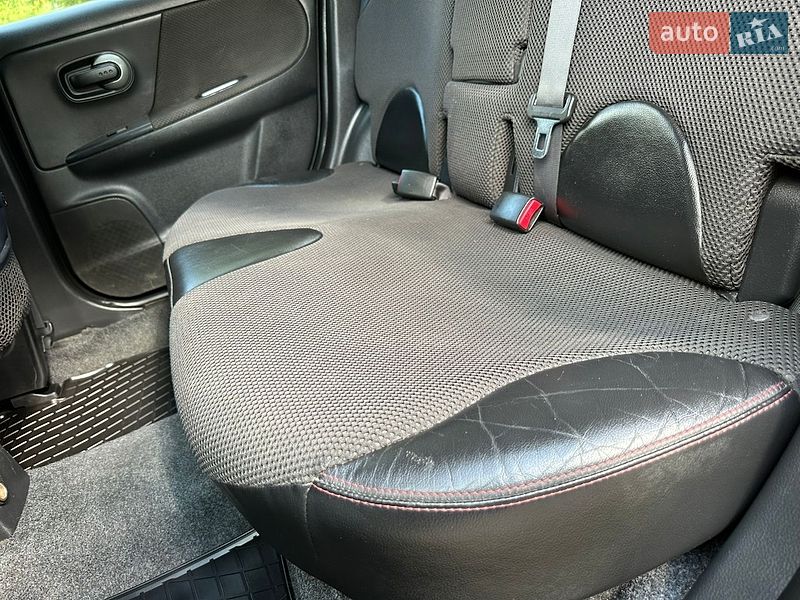Хэтчбек Nissan Note 2007 в Ровно