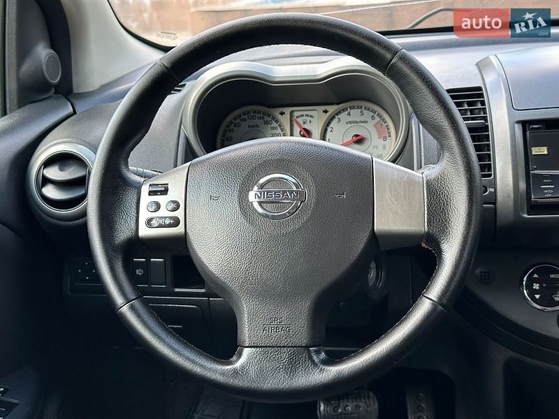Хэтчбек Nissan Note 2007 в Ровно