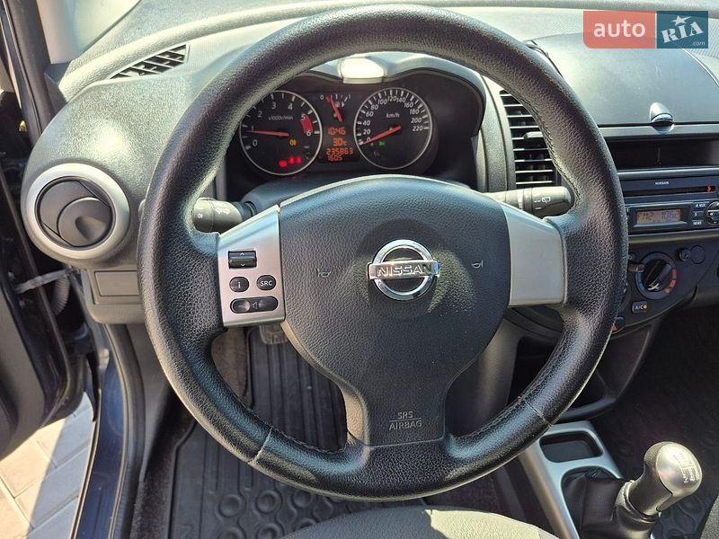 Хетчбек Nissan Note 2011 в Кропивницькому фото 12 Хетчбек Nissan Note 2011 в Кропивницькому