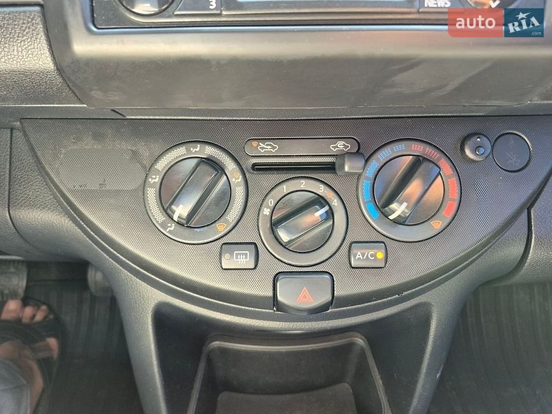 Хетчбек Nissan Note 2011 в Кропивницькому фото 15 Хетчбек Nissan Note 2011 в Кропивницькому