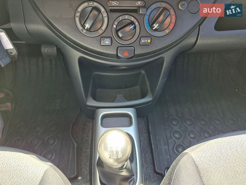 Хетчбек Nissan Note 2011 в Кропивницькому фото 16 Хетчбек Nissan Note 2011 в Кропивницькому