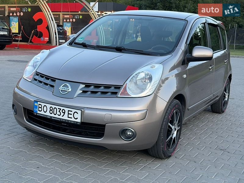 Хэтчбек Nissan Note 2008 в Тернополе