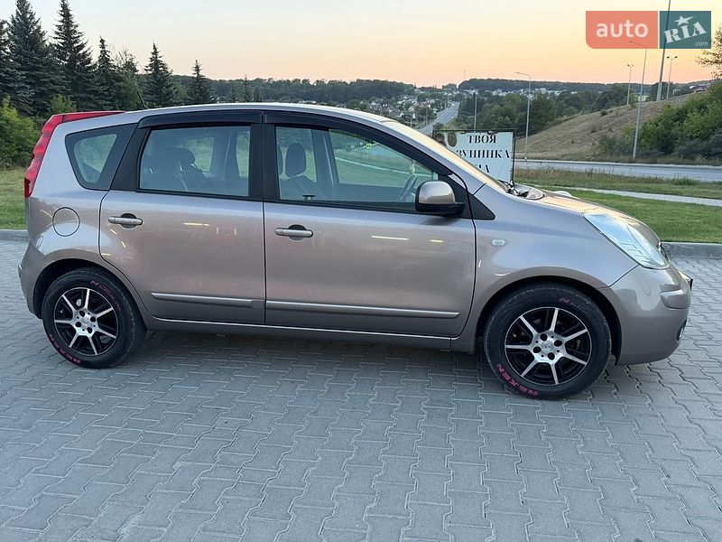 Хэтчбек Nissan Note 2008 в Тернополе